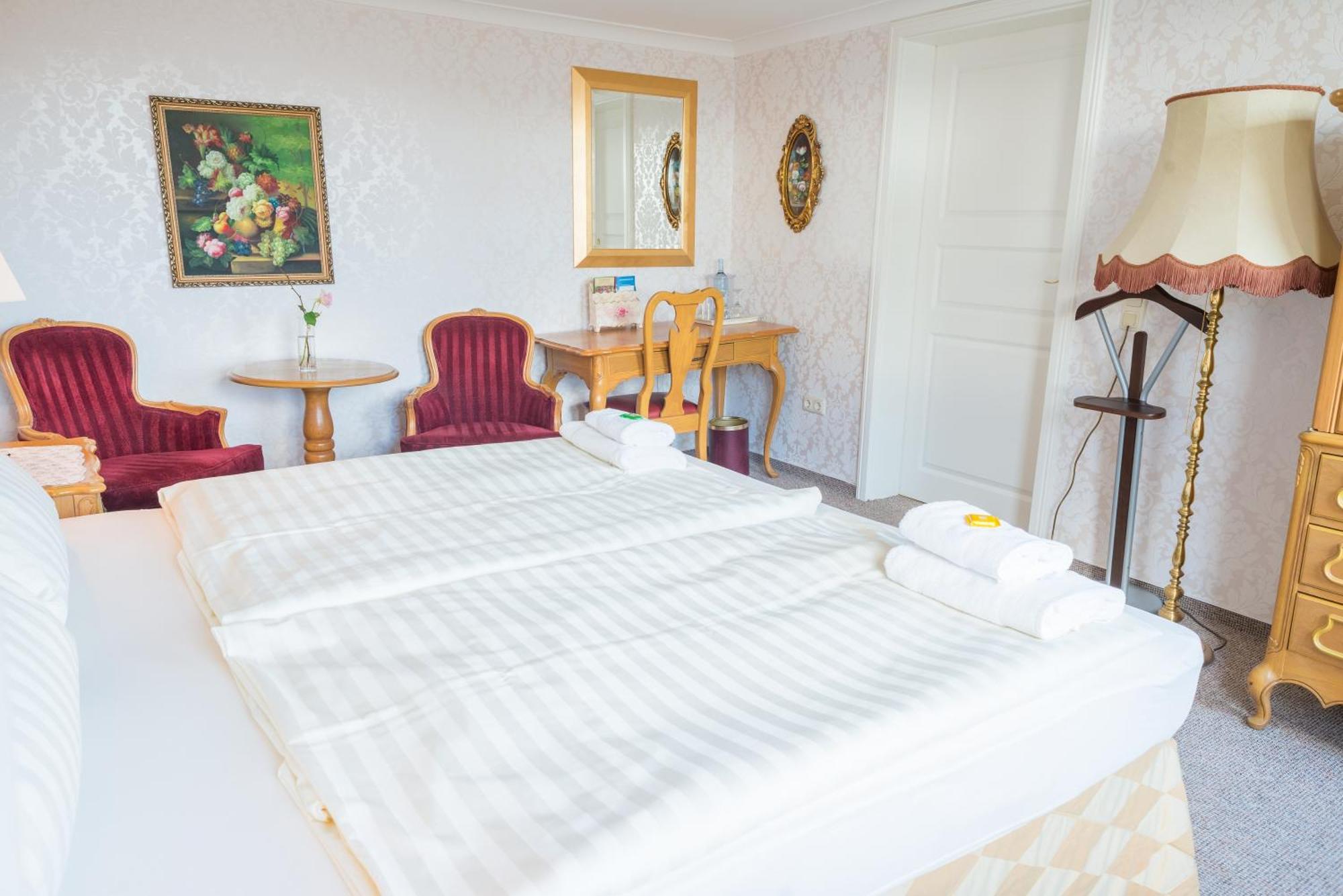 Romantisches Hotel Zur Traube Schwerin Kamer foto