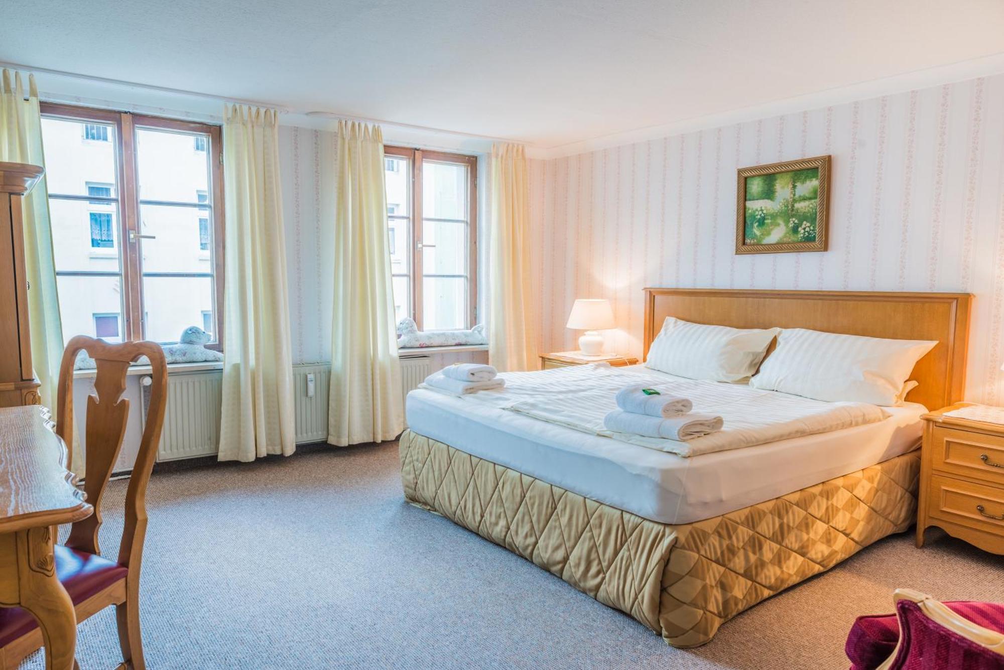 Romantisches Hotel Zur Traube Schwerin Kamer foto